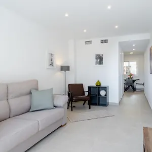 https://solymar-sun-beach-deluxe-apartment.hotelsinnerja.org